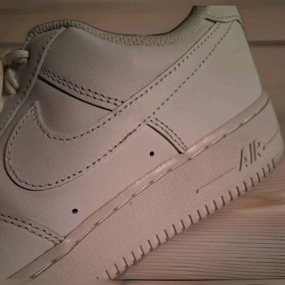 Nike Air Force 1 Low Triple White \'07 Men\'s Size 9.5 CW2288-111 AF1 Sneakers main image 10